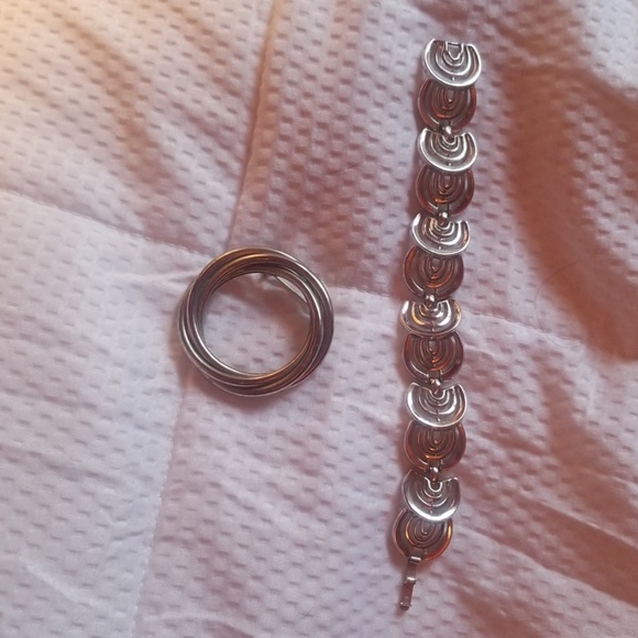 Vintage Bracelet and pin set - Picture 2 of 2